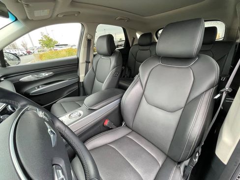 Used 2023 Genesis GV70 2.5T w/ Select Package image 22