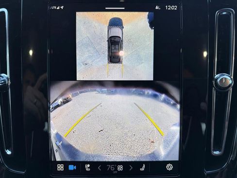 Used 2024 Volvo C40 P8 Recharge Ultimate w/ Protection Package Premier image 21