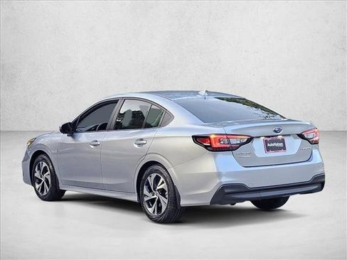 Used 2025 Subaru Legacy Premium AWD/4WD image 9