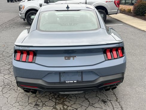 Used 2025 Ford Mustang GT Premium image 7
