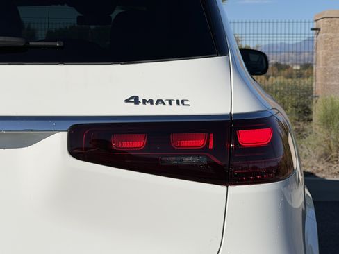 New 2026 Mercedes-Benz GLS 450 4MATIC image 12