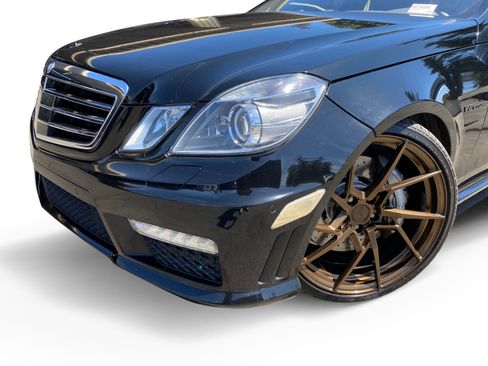 Used 2013 Mercedes-Benz E 63 AMG AMG Sedan image 9