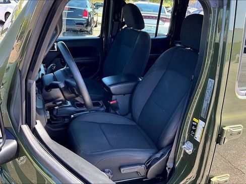 Used 2021 Jeep Wrangler Unlimited Sport AWD/4WD image 18