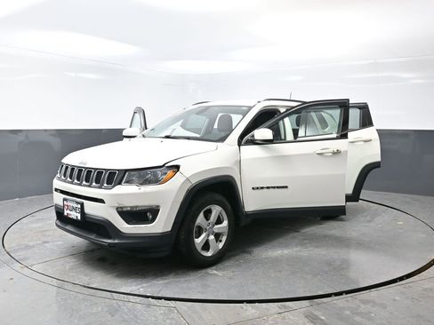 Used 2019 Jeep Compass Latitude w/ Cold Weather Group image 55