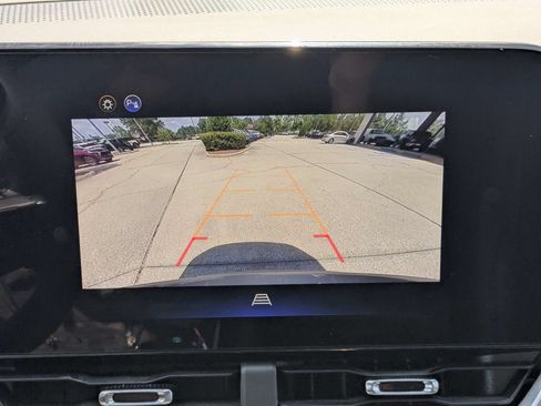 Used 2026 Chevrolet Equinox LT w/ Convenience Package II AWD/4WD image 23