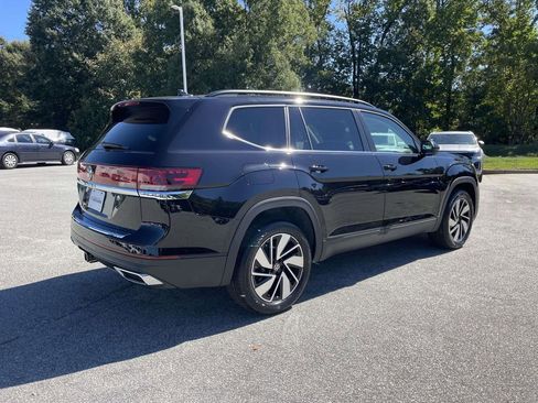 New 2026 Volkswagen Atlas SE FWD image 6