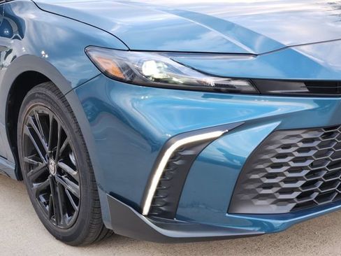 New 2026 Toyota Camry SE w/ Convenience Package FWD image 7