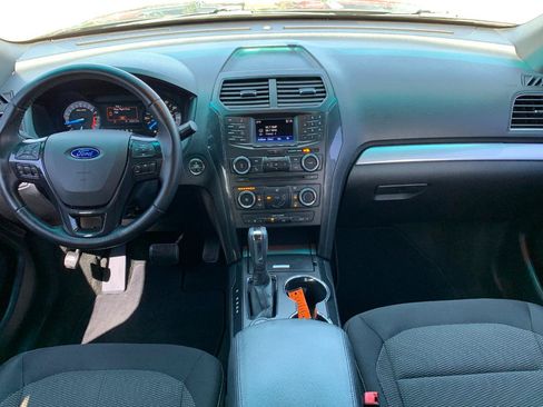 Used 2016 Ford Explorer XLT AWD/4WD image 35