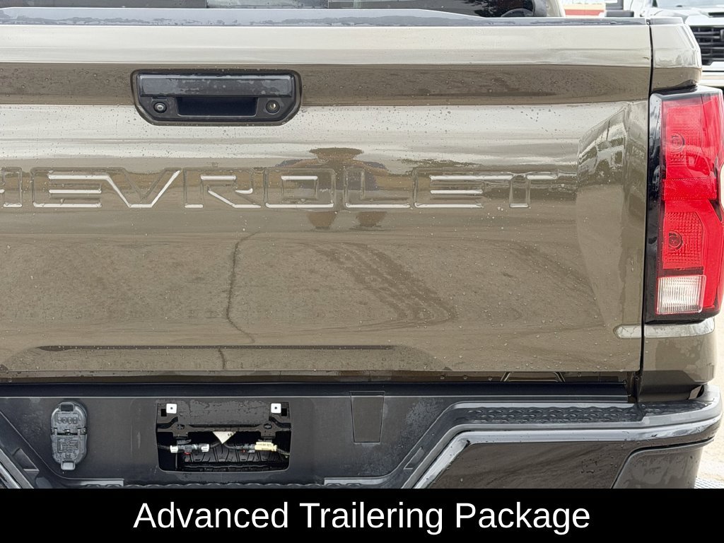 Used 2023 Chevrolet Colorado Z71 w/ Z71 Convenience Package 2 AWD/4WD image 8