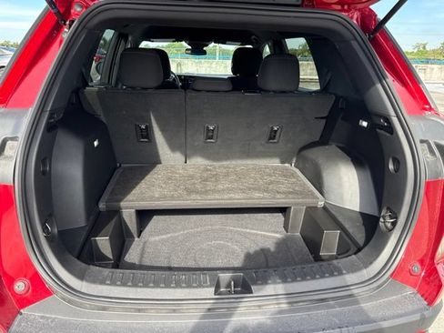 Used 2026 Chevrolet Equinox LT FWD image 4
