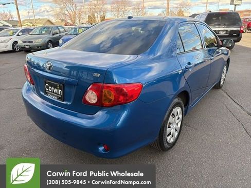 Used 2010 Toyota Corolla LE image 5