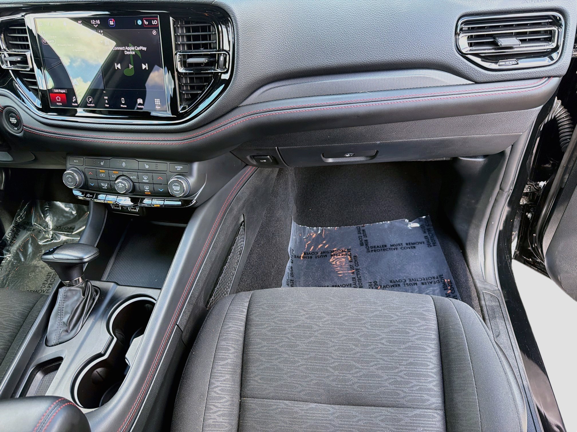 Used 2025 Dodge Durango GT AWD/4WD image 18