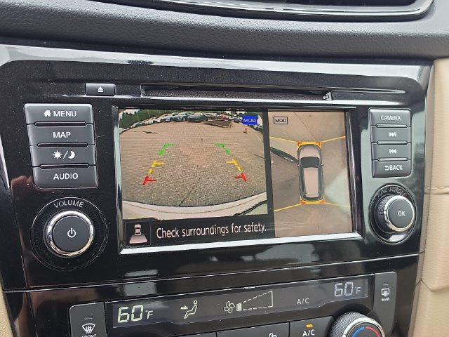 Used 2018 Nissan Rogue SV w/ Sun & Sound Touring Package FWD image 25
