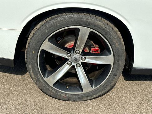 Used 2019 Dodge Challenger R/T w/ Driver Convenience Group image 29