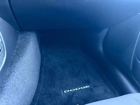 Used 2016 Dodge Challenger R/T w/ Driver Convenience Group image 39