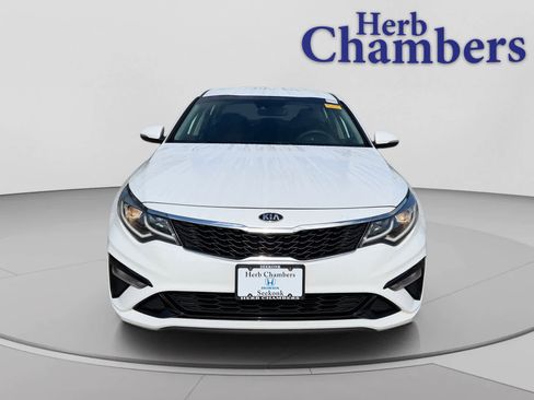 Used 2019 Kia Optima LX FWD image 2