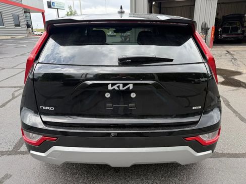Used 2026 Kia Niro LX FWD image 3