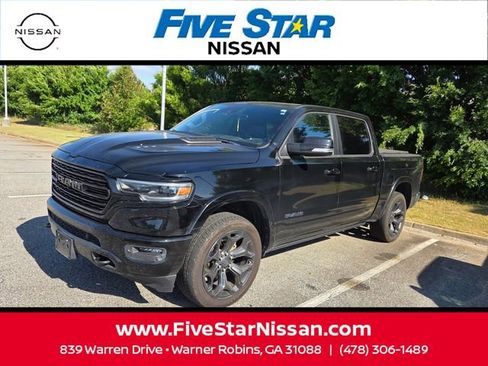 Used 2020 RAM 1500 Limited w/ Black Appearance Package AWD/4WD image 3