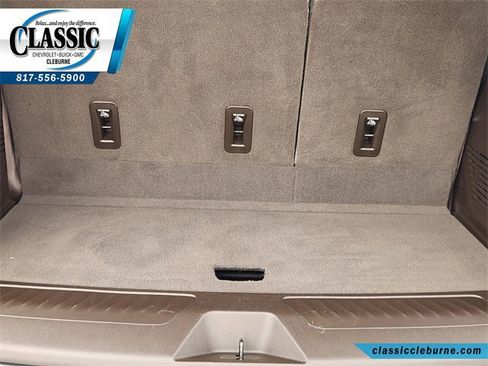 Used 2021 GMC Yukon SLT w/ SLT Luxury Plus Package image 30