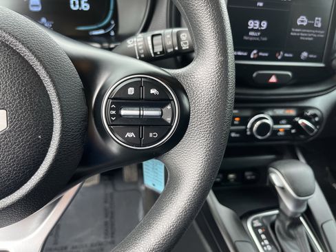 Used 2023 Kia Soul LX w/ Option Group 015 image 19