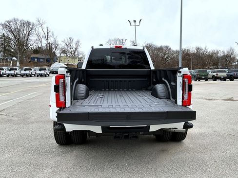 Used 2026 Ford F350 Platinum image 10