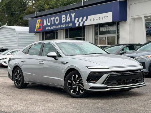 Used 2025 Hyundai Sonata SEL FWD image 5