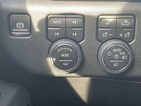 New 2026 Chevrolet Silverado 1500 LTZ w/ LTZ Premium Package image 32