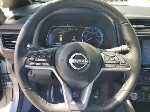 Used 2024 Nissan Leaf SV Plus image 20