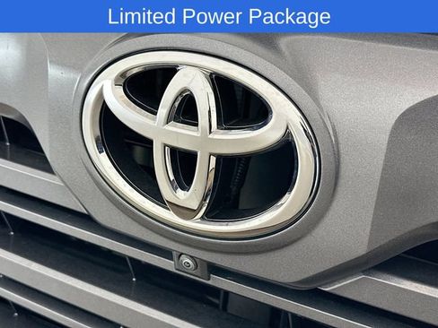 Used 2024 Toyota Tundra Limited AWD/4WD image 30