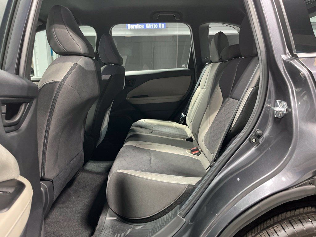 Used 2026 Subaru Forester AWD/4WD image 32