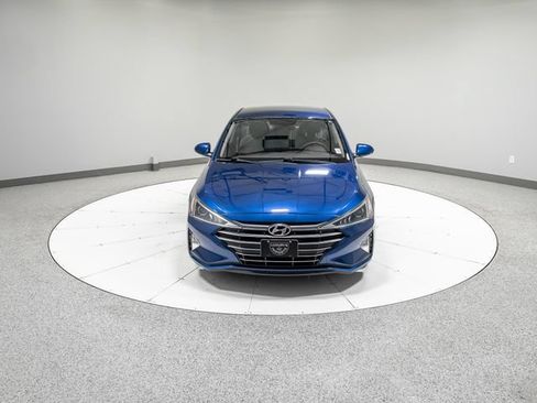 Used 2019 Hyundai Elantra SE FWD image 25