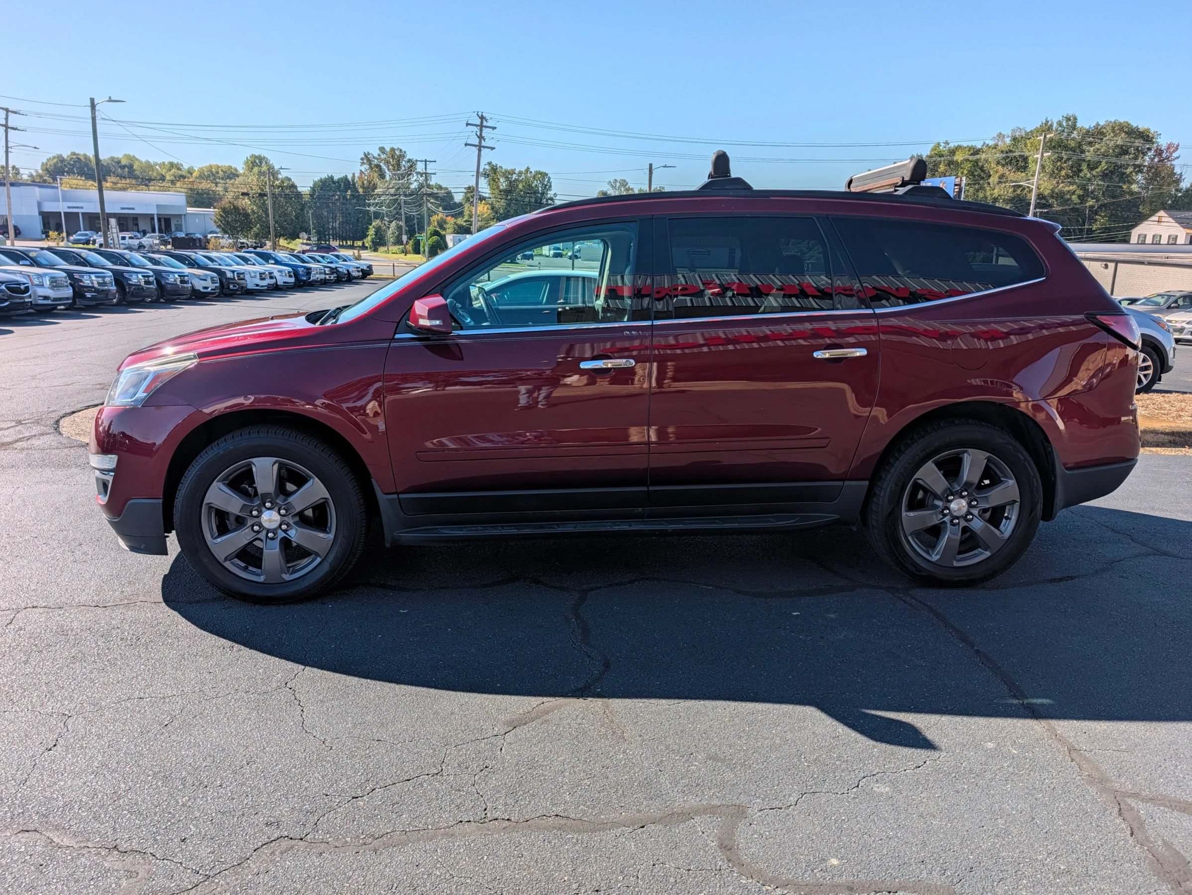 Used 2017 Chevrolet Traverse LT AWD/4WD image 4