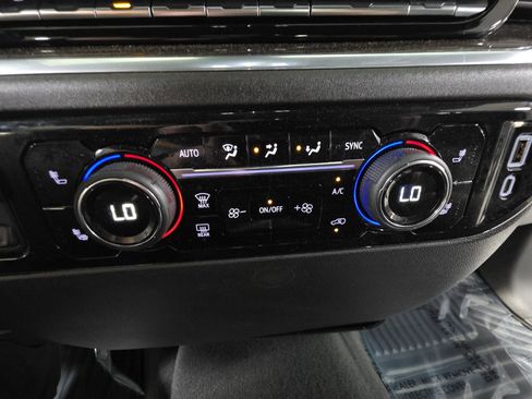 Used 2025 Chevrolet Silverado 3500 LT w/ Safety Package image 24