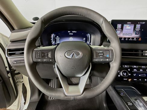 Used 2023 INFINITI QX60 Luxe w/ Cargo Package FWD image 11