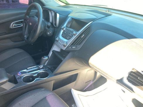 Used 2017 Chevrolet Equinox LS FWD image 12