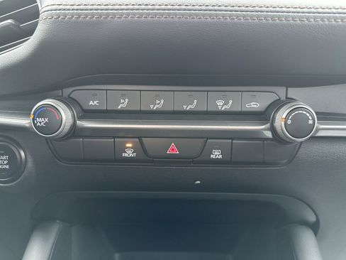 Used 2024 MAZDA MAZDA3 s image 19