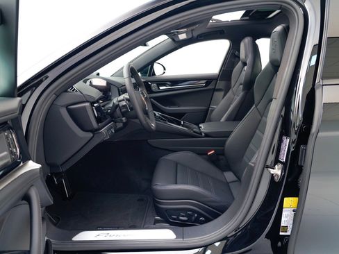 New 2026 Porsche Panamera image 17