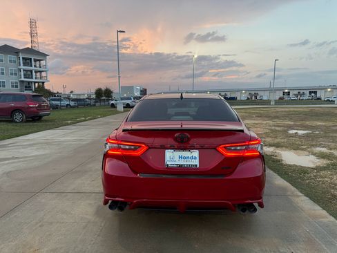 Used 2023 Toyota Camry XSE image 7