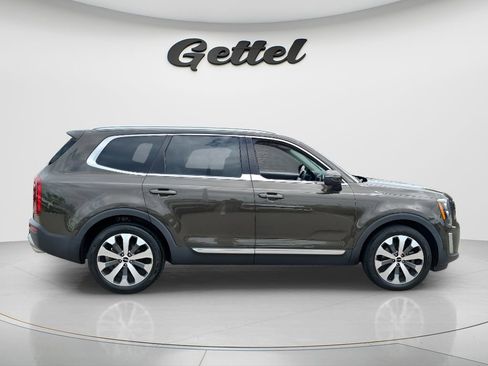 Used 2022 Kia Telluride EX w/ EX Premium Package FWD image 4