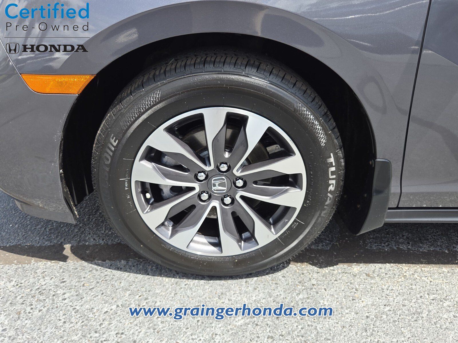 Certified 2024 Honda Odyssey EX-L image 9