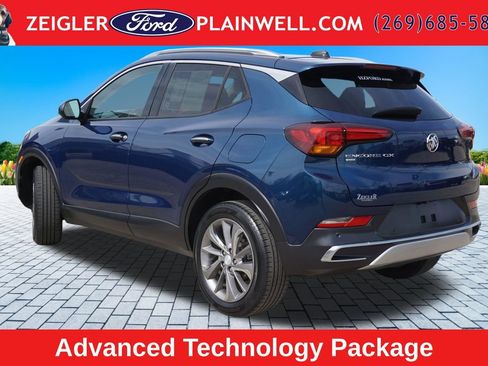Used 2021 Buick Encore GX Essence w/ Advanced Technology Package AWD/4WD image 3