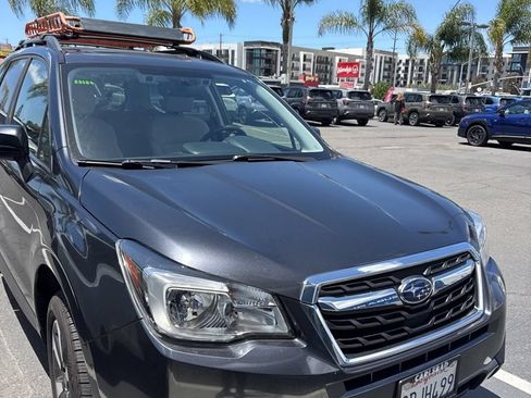 Used 2018 Subaru Forester 2.5i Premium AWD/4WD image 7