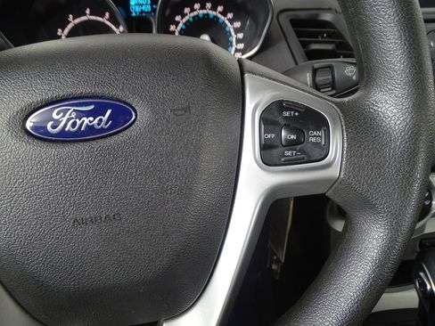 Used 2017 Ford Fiesta SE image 18