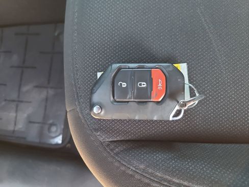 Used 2023 Jeep Wrangler Unlimited Sport image 28