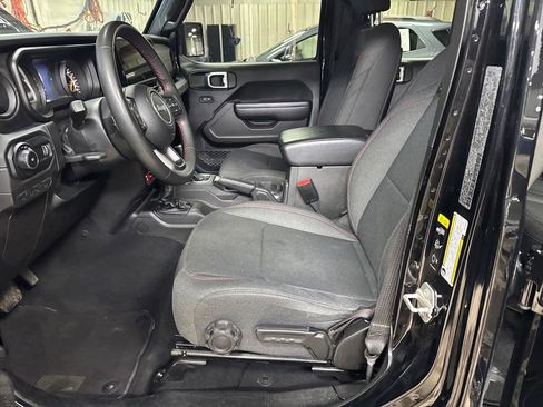 Certified 2024 Jeep Wrangler Rubicon image 13