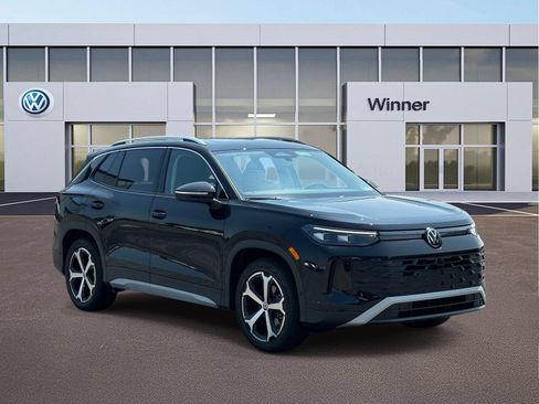 New 2026 Volkswagen Tiguan SE FWD image 8