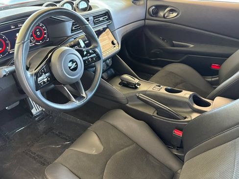 Used 2024 Nissan Z Performance w/ Heritage Edition RWD image 9