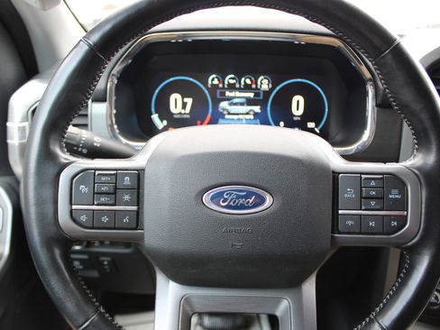 Used 2021 Ford F150 Lariat w/ Tow Technology Package image 20