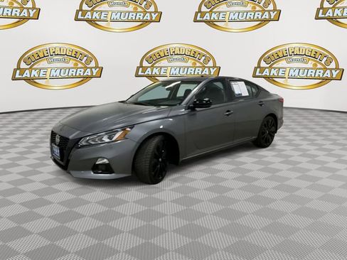 Used 2022 Nissan Altima 2.5 SR w/ Midnight Edition Package image 7