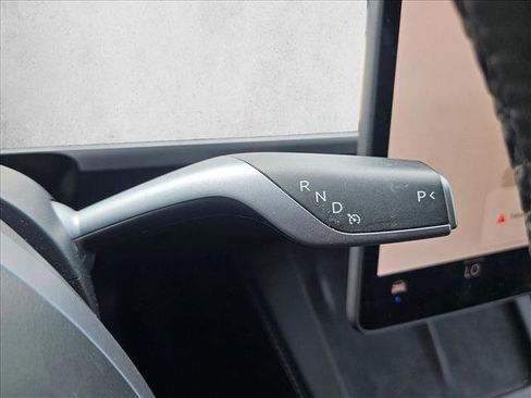 Used 2023 Tesla Model Y Long Range AWD/4WD image 10